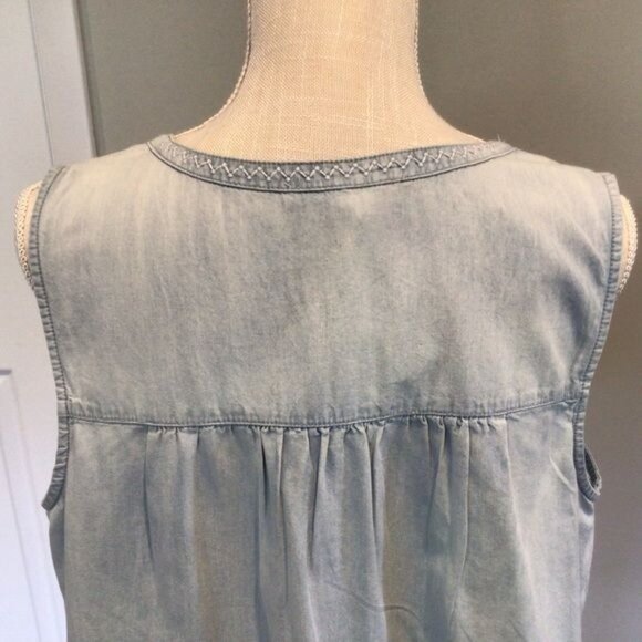 New Direction Top Sleeveless Jean Shirt Demin V Neck Casual Blue Beach Sz L New - Picture 3 of 6